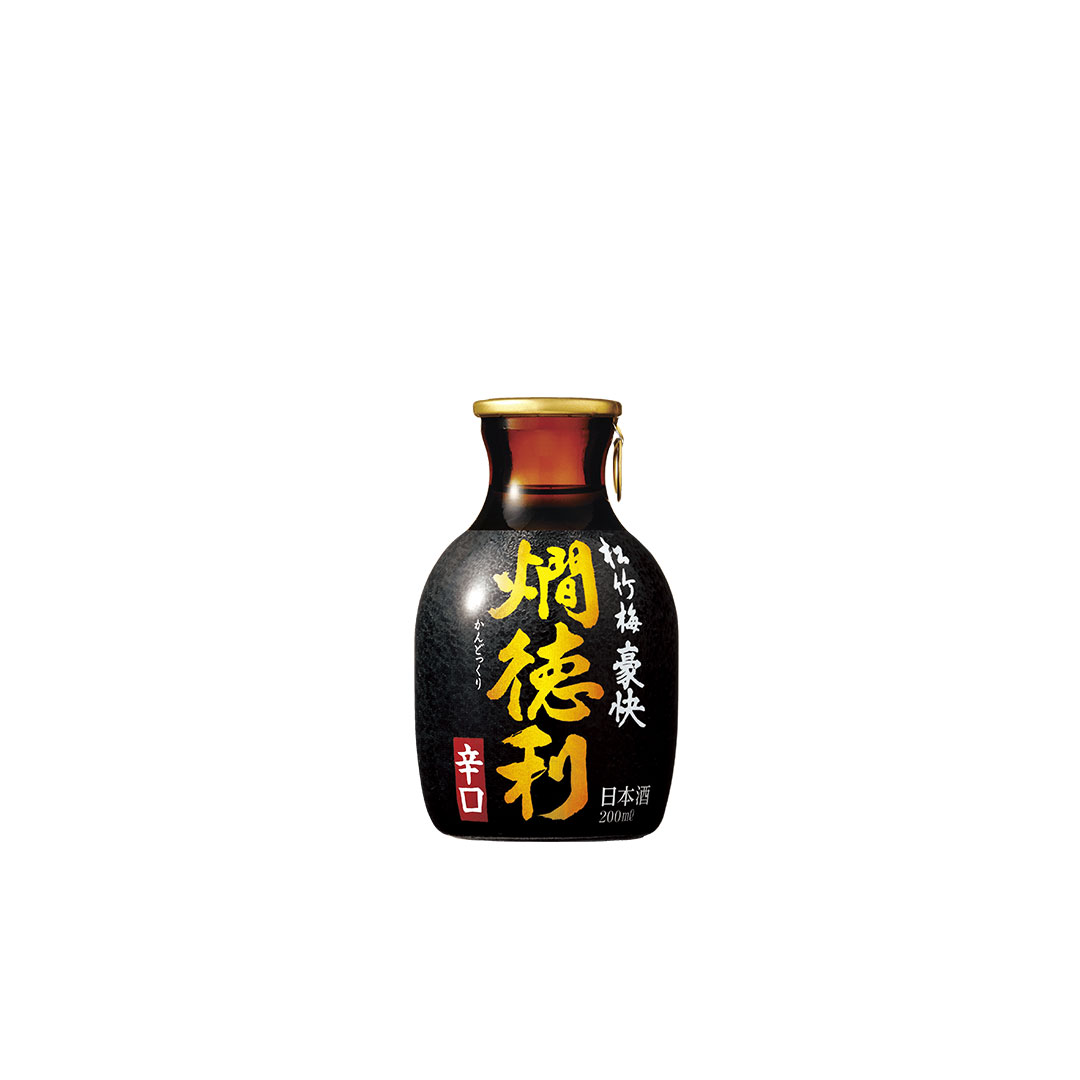 Schwarze Keramikflasche mit japanischem Sake
