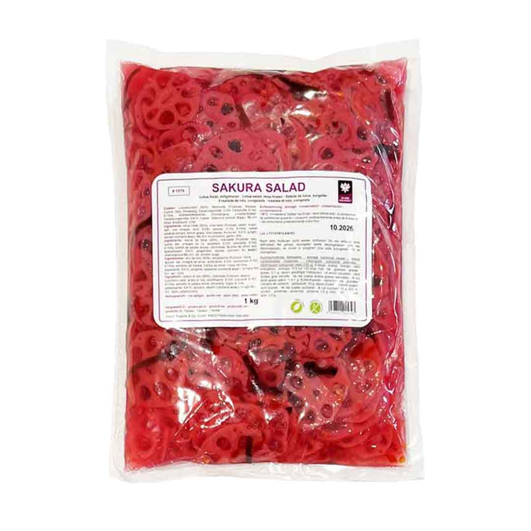 Produktfoto Sakura Salat von Globe Gourmet, vakuumverpackter mariniertem Lotuswurzelsalat in roter Farbe, Beutelansicht von vorn